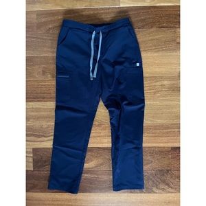 Figs size small petite navy scrub pants